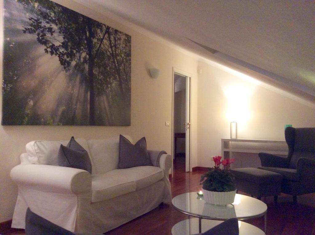 Apartment La Mansarda Alba  Ruang foto