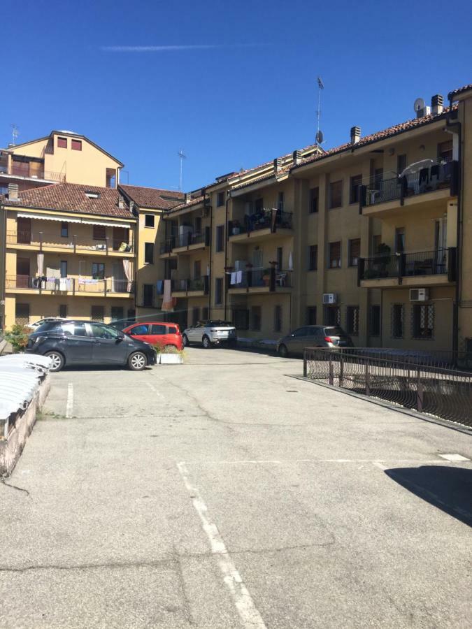 Apartment La Mansarda Alba  Bagian luar foto