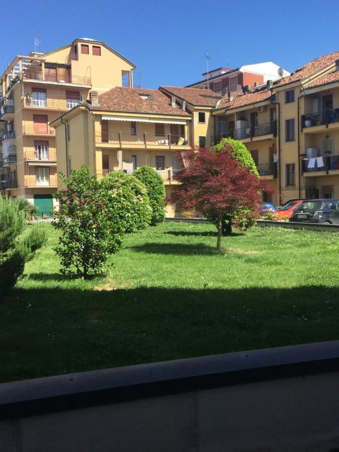 Apartment La Mansarda Alba  Bagian luar foto