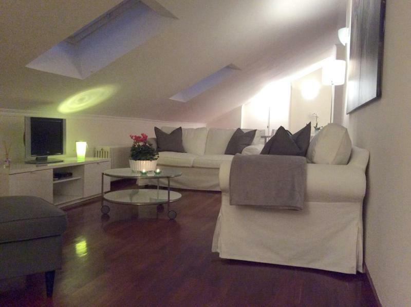 Apartment La Mansarda Alba  Bagian luar foto